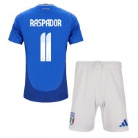 Maglia Calcio Italia Giacomo Raspadori #11 Prima Divisa Bambino Europei 2024 Manica Corta (+ pantaloncini)